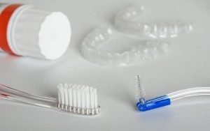 como-cuidar-ortodoncia-invisalign